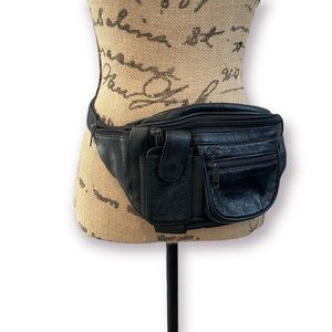 VINTAGE 90’s Genuine Leather Fanny Pack Crossbody Bag